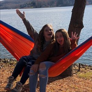 Meet your Posher, Addison